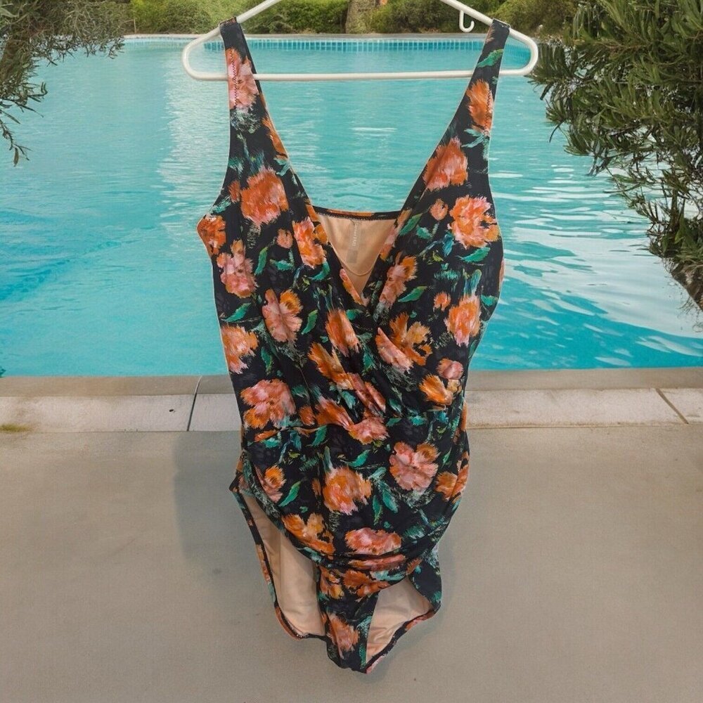Garnet Hill One Piece Bathing Suit Swimsuit Sz 16 Flattering Green Orange Floral
